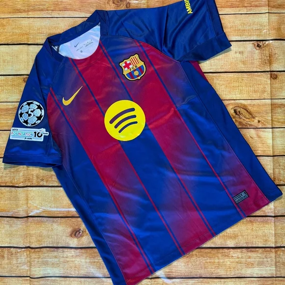 Barcelona Lamine Yamal #10 2025/26 Jersey For Men - Picture 3 of 5